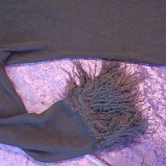 DOLLSKILL 3X WIDOW BLACK LONG SLEEVE FAUX FUR NECK/CUFFS BUCKELS FRONT SWEATER - Picture 11 of 16